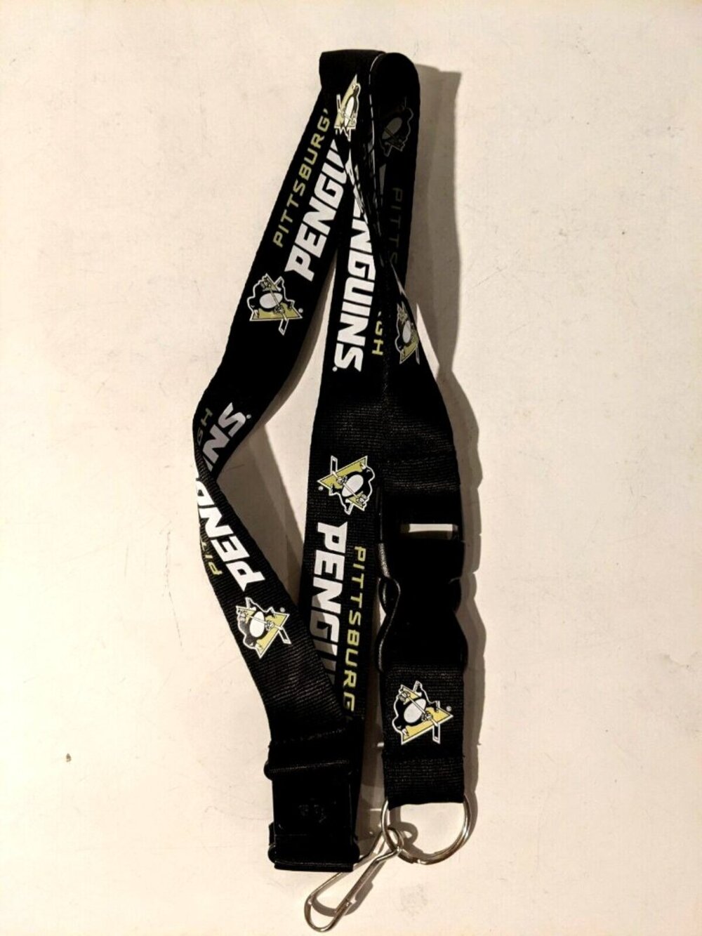 Pittsburgh Penguins Lanyard Keychain With Clip NHL Licensed New